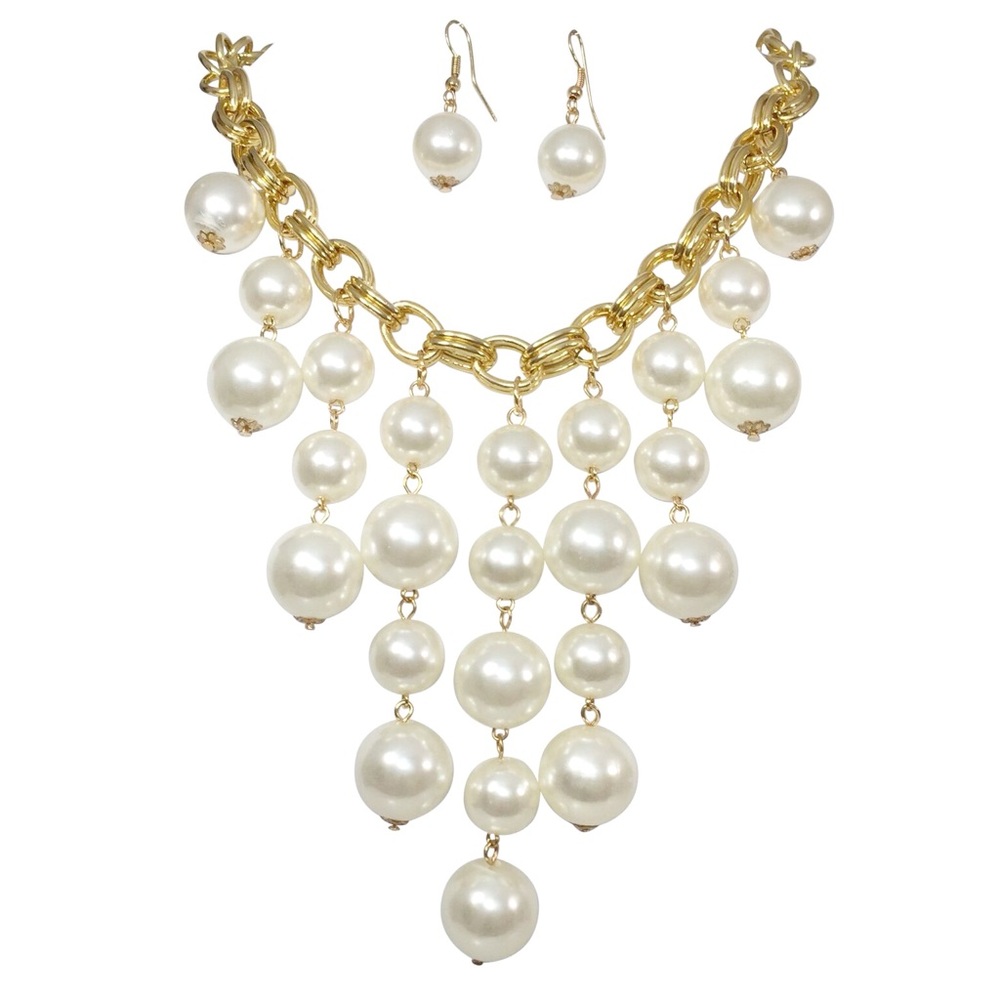 Cascading Chunky Pearl Necklace Earrings Set